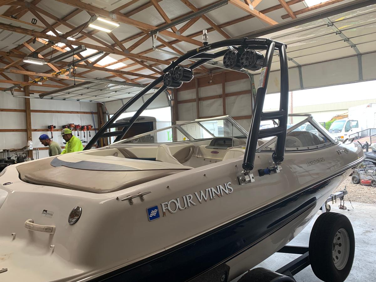 Four Winns Horizon 180