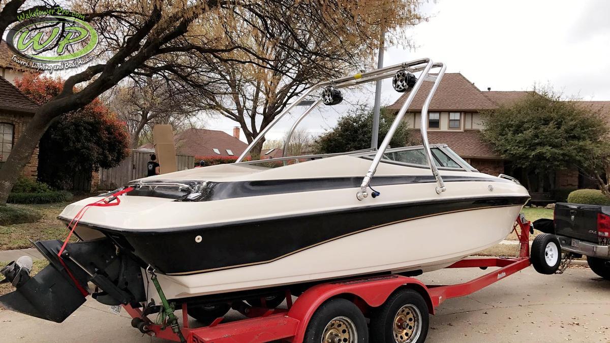 Crownline 225BR