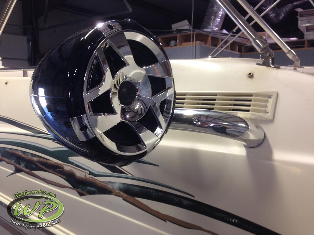 Monterey Sundeck 230
