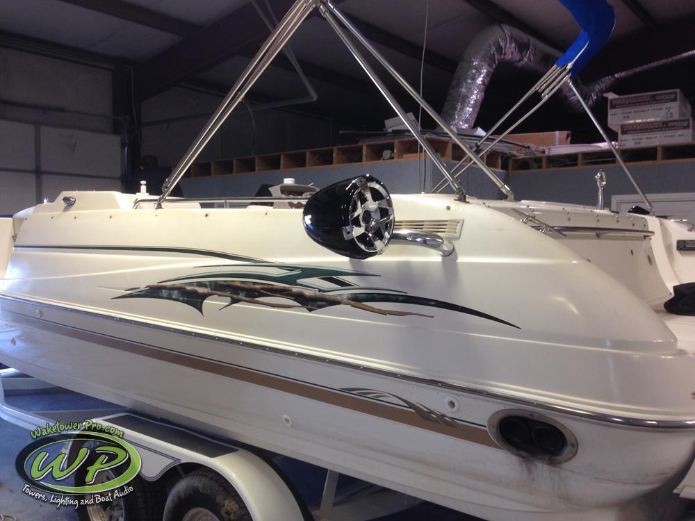 Monterey Sundeck 230