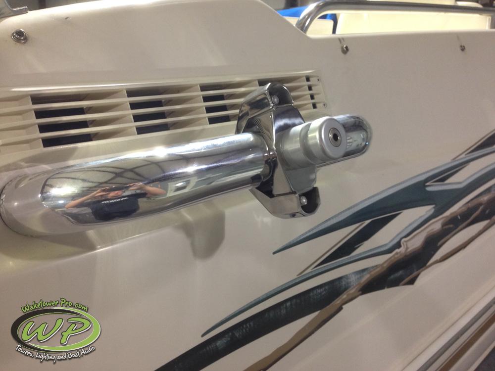 Monterey Sundeck 230