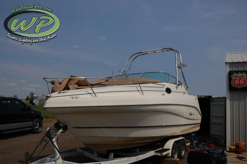 Rinker Fiesta Vee 242