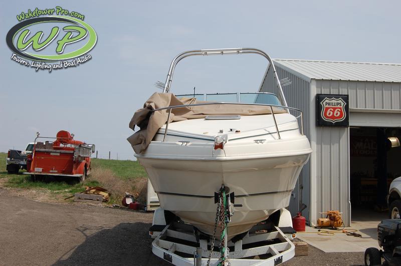 Rinker Fiesta Vee 242