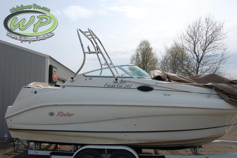 Rinker Fiesta Vee 242
