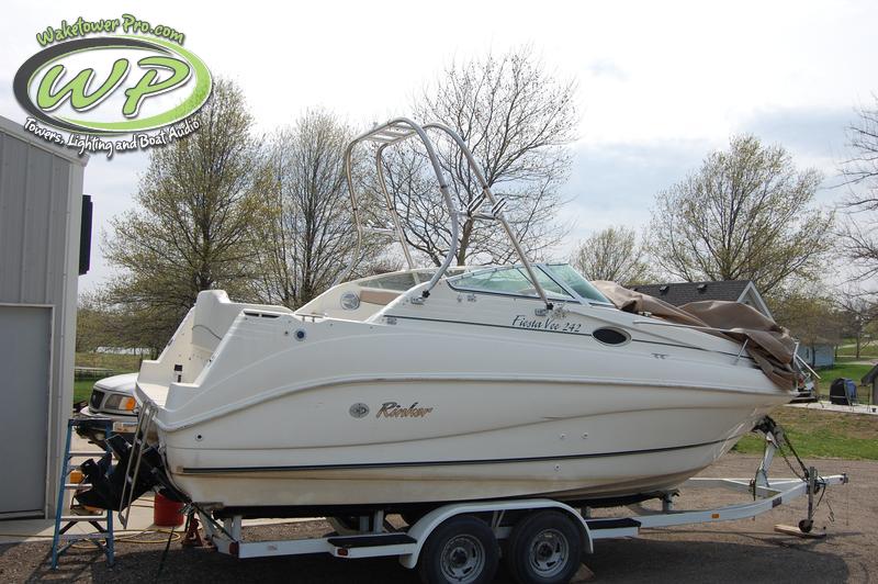 Rinker Fiesta Vee 242