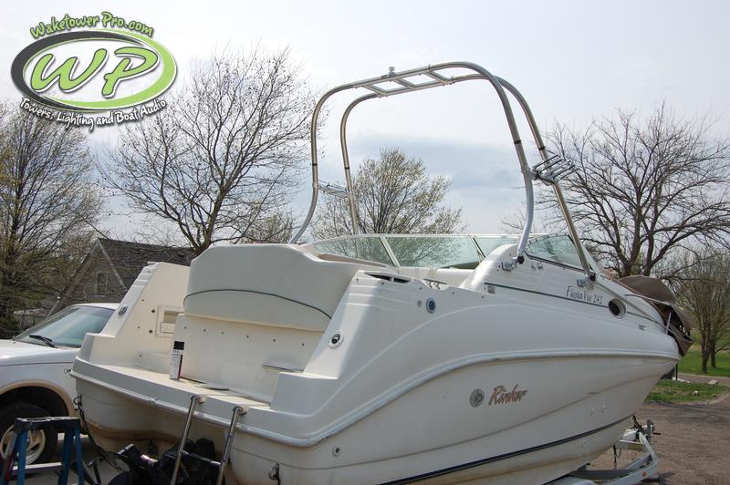 Rinker Fiesta Vee 242