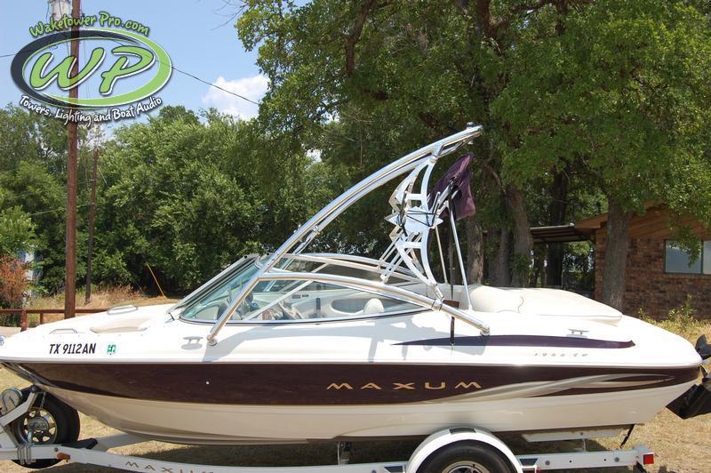 Maxum 1900SR