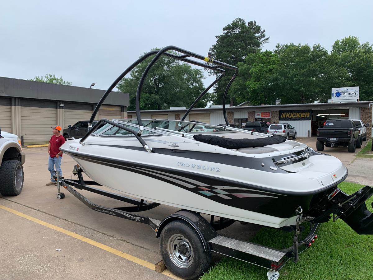 Crownline 202 BR