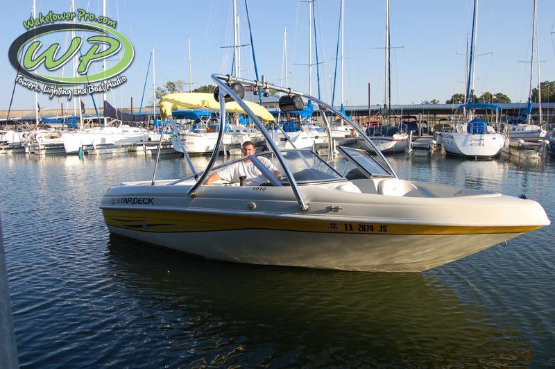 Starcraft Ski Boat