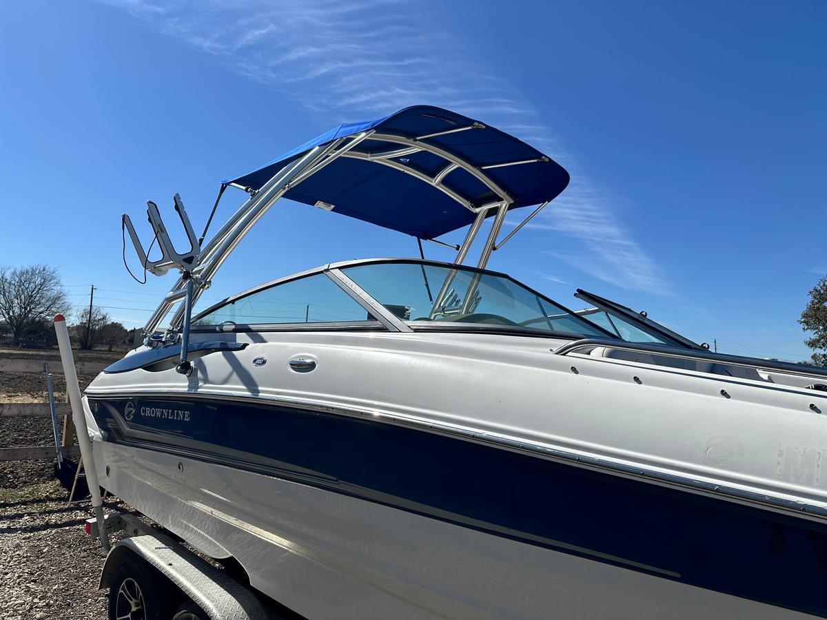 Crownline 220