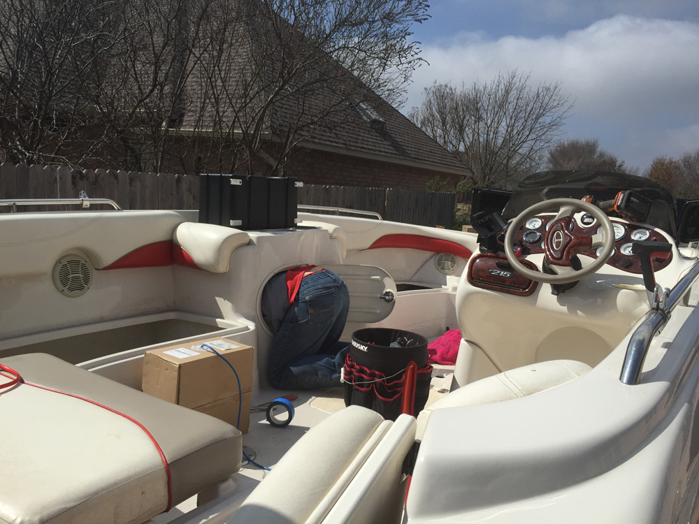 Tahoe 215 Deck