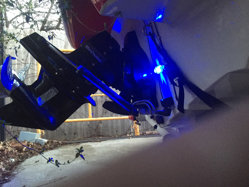 Tahoe 215 Deck