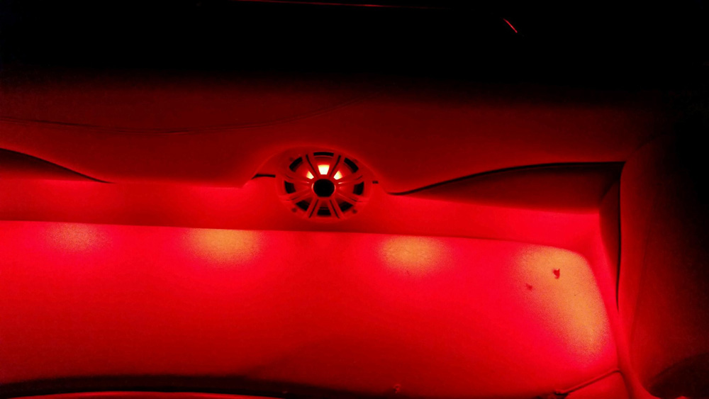 Tahoe 215 Deck