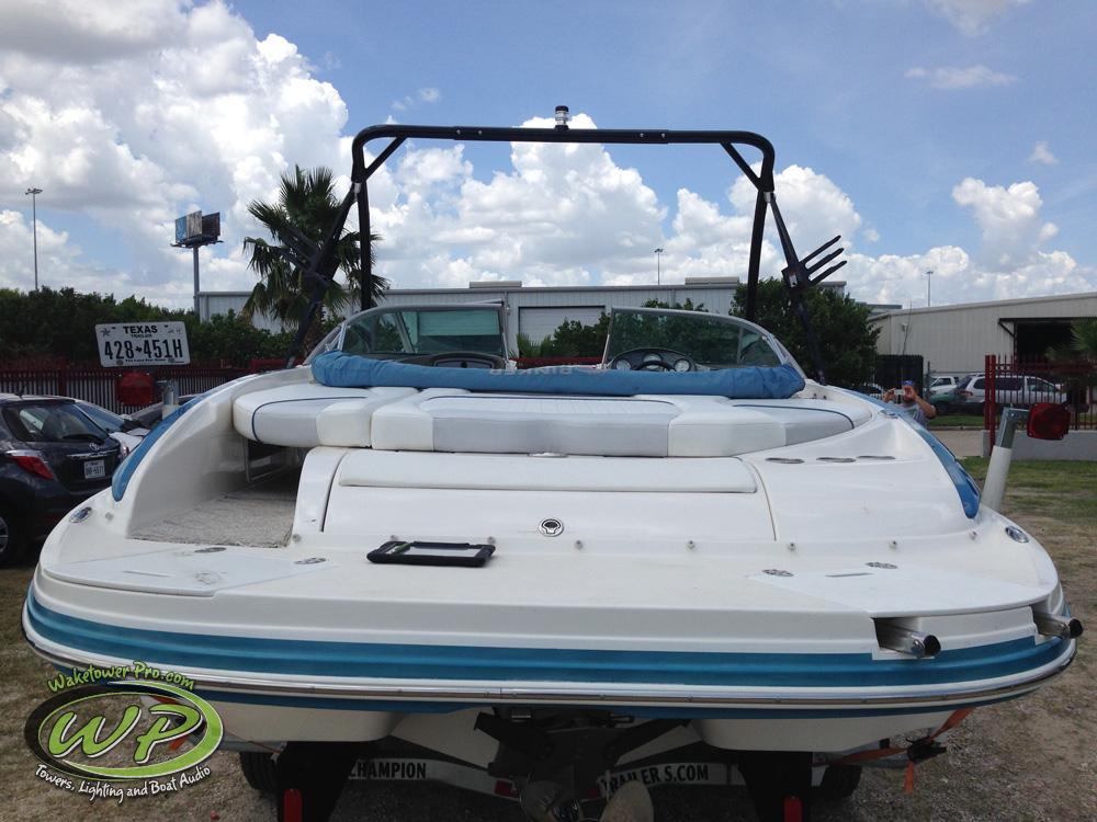 Rinker Captiva 226