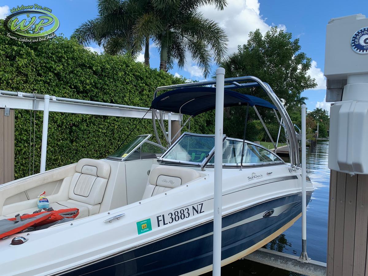 Sea Ray 220
