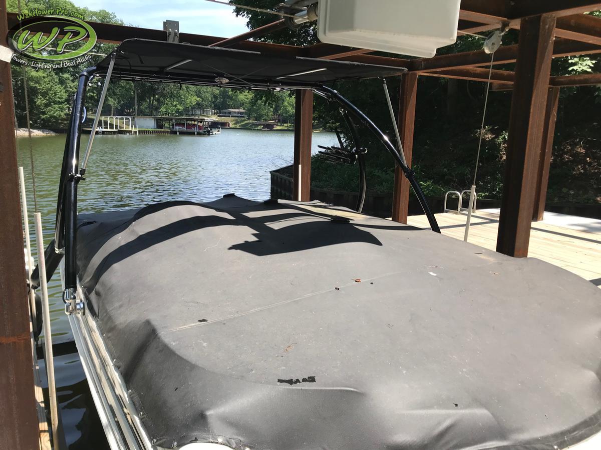 Hurricane Sundeck 212