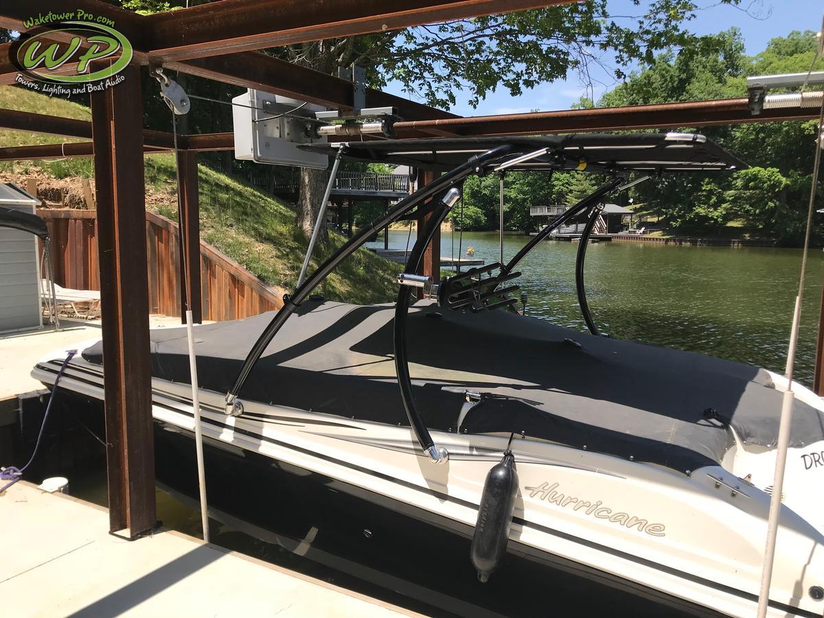 Hurricane Sundeck 212